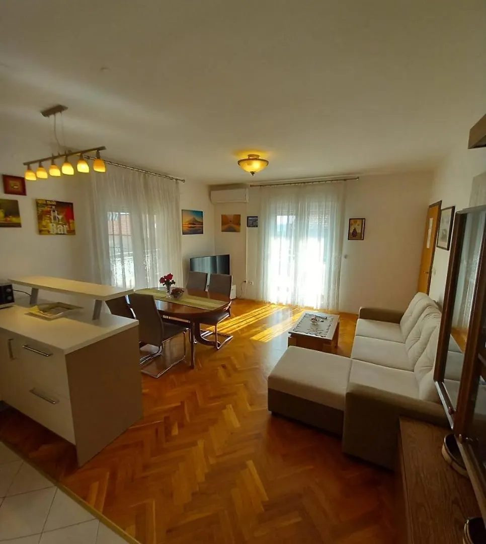 Apartments Ive Zára 0*,  Horvátország