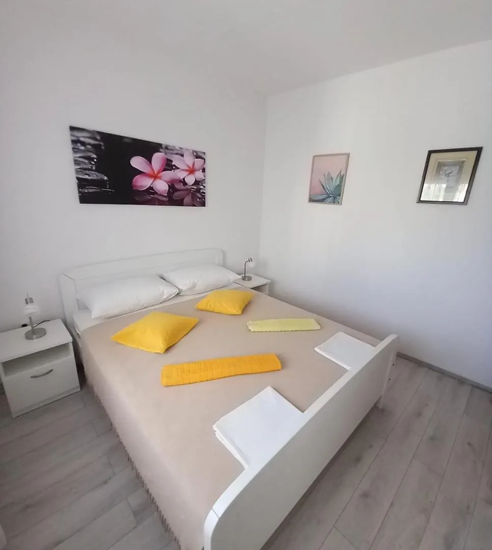 Apartments Ive Zára
